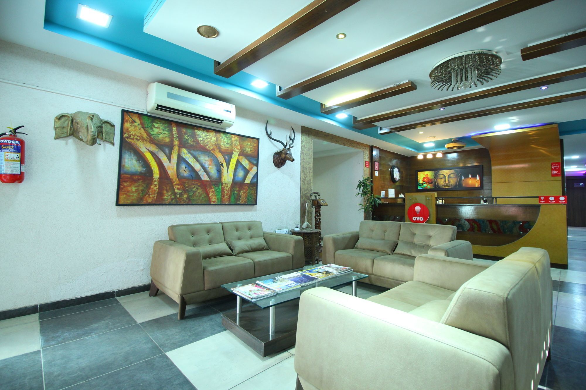 Oyo 4161 Hotel Shailly Inn Ahmedabad Bagian luar foto