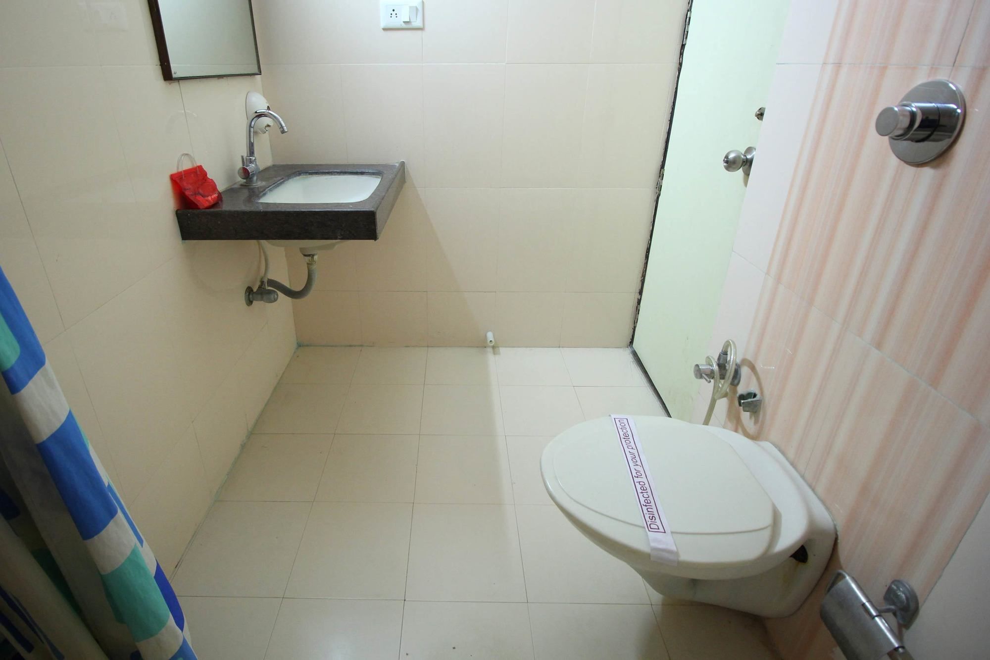 Oyo 4161 Hotel Shailly Inn Ahmedabad Bagian luar foto