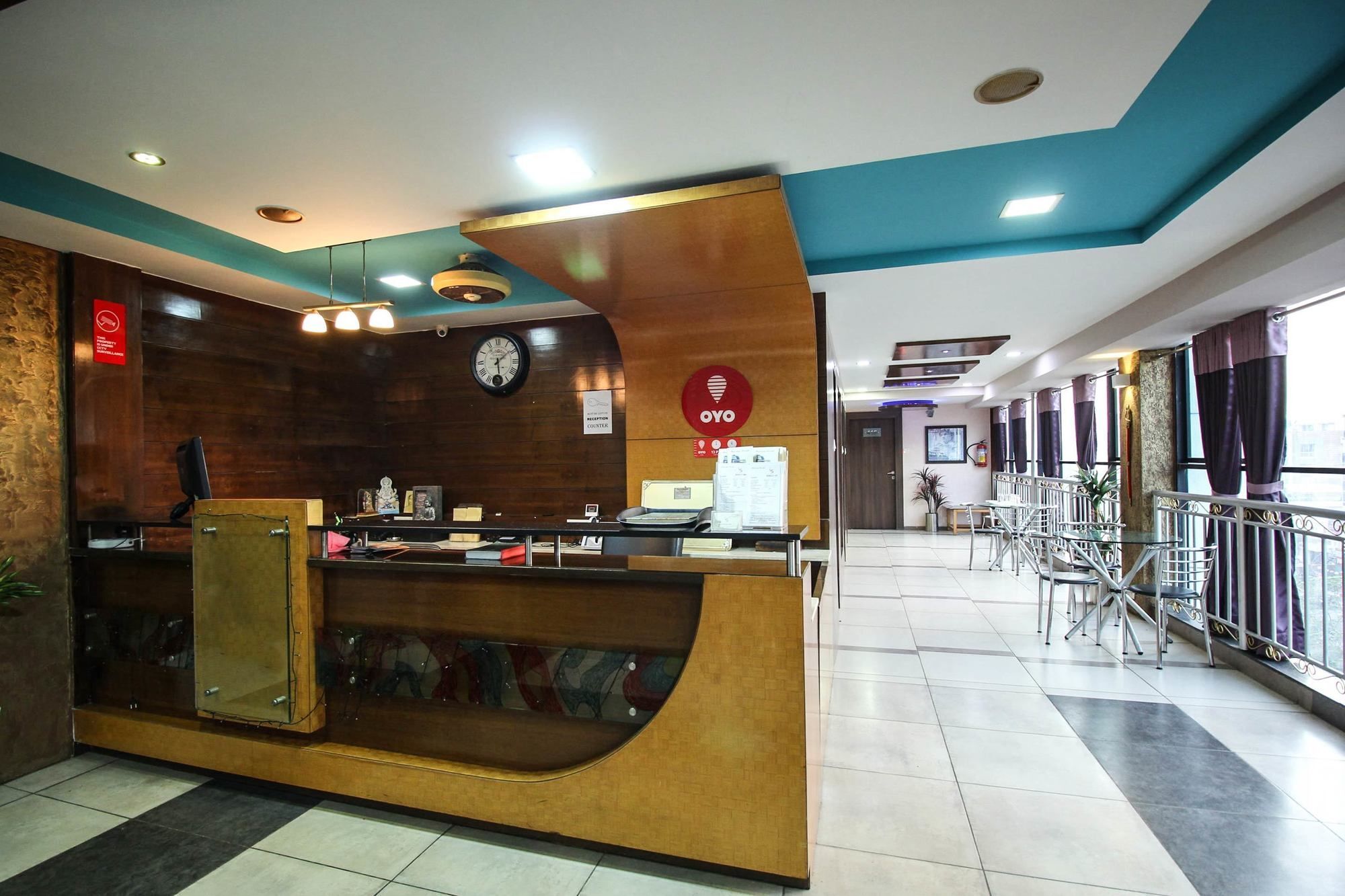 Oyo 4161 Hotel Shailly Inn Ahmedabad Bagian luar foto