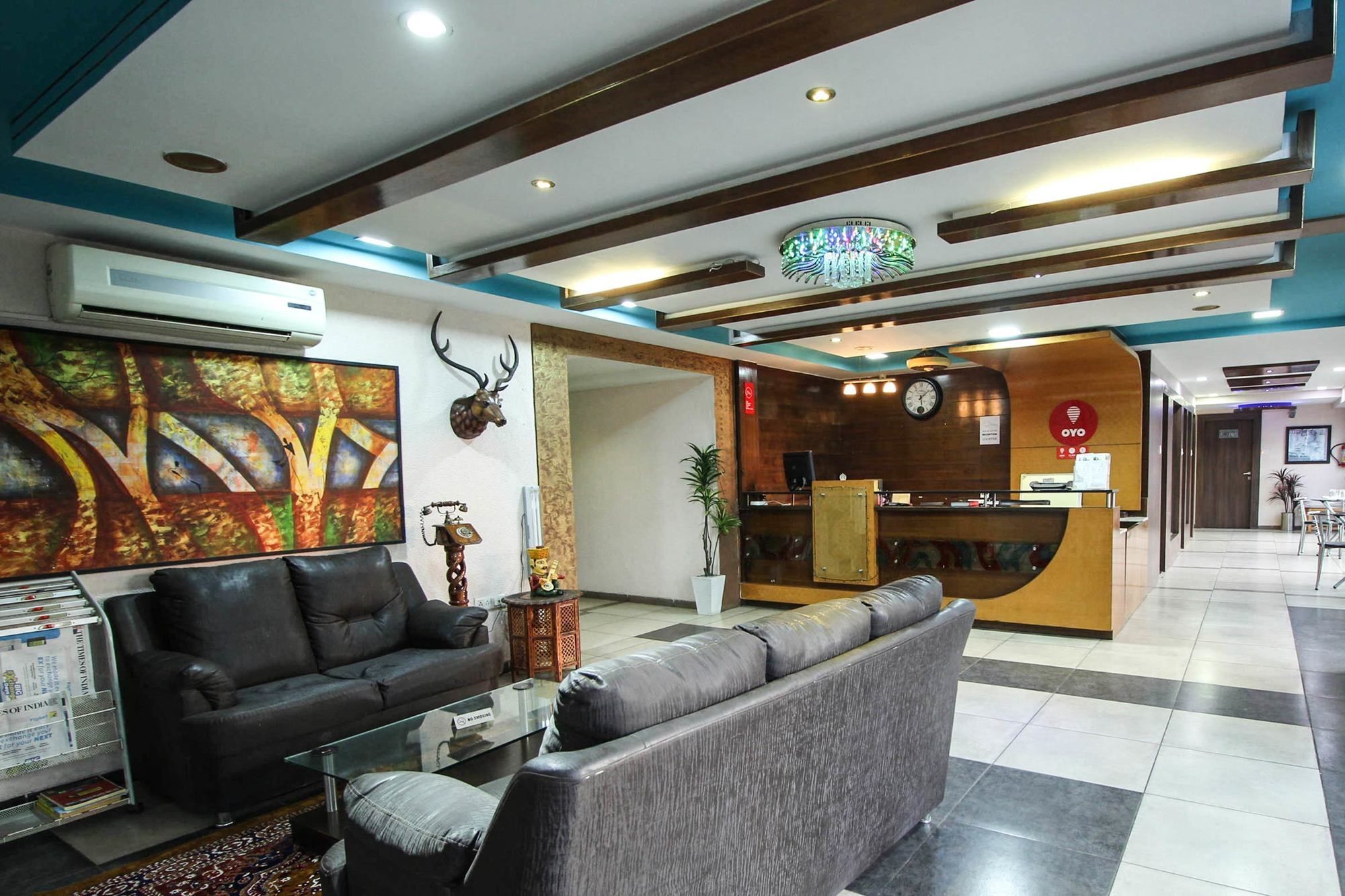 Oyo 4161 Hotel Shailly Inn Ahmedabad Bagian luar foto